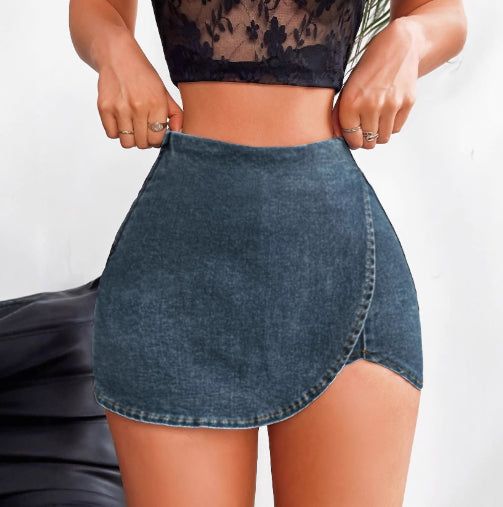 Schmal geschnittene Jeansrock-Shorts für Damen