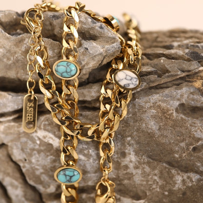 Ovale Kette aus Naturstein, Türkis und Titanstahl im kubanischen Stil