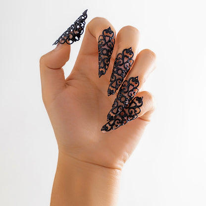 Ornamentaler, gotischer Stil, hohler, spitz zulaufender Fingernagelkappenring, Nischen-Metallquastenring