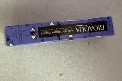 Wimpernserum nährt die Haarwurzeln, spendet intensive Nährstoffe, repariert und sorgt für dichte, schlanke und geschwungene Wimpern.