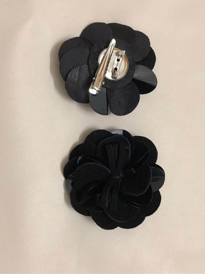 Feine Flanellblumen-Corsage, umwickelte Blumen-Haarspange, Blumen-Handtaschenanhänger, Brosche