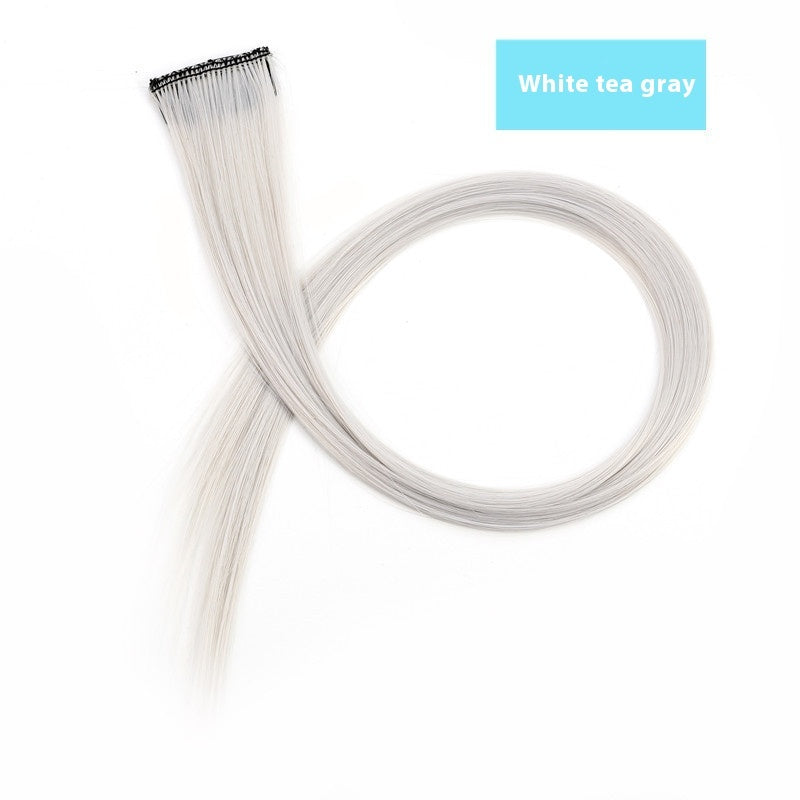 Buntes Haar, hängende Ohren, gefärbte Perücke, Haarverlängerung, farbige Streifen, angesagte Farben