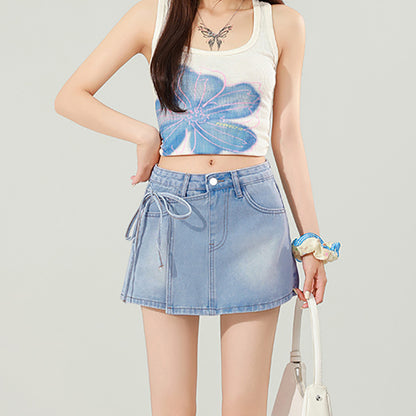 Hochgeschnittener, figurformender Jeansrock im Instagram-Stil mit Bindedetails