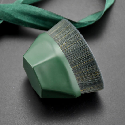 Nr. 55 Foundation Petal Magic Seamless Makeup Brush