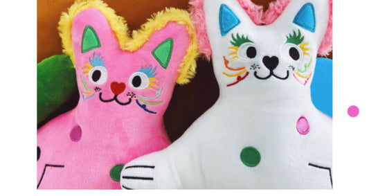 Süßes Katzenkissen, niedliche Plüschpuppe