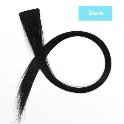 Buntes Haar, hängende Ohren, gefärbte Perücke, Haarverlängerung, farbige Streifen, angesagte Farben