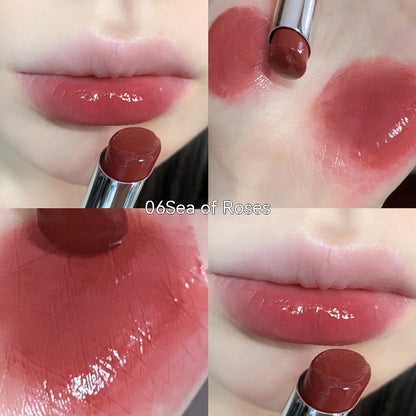Glatter, glänzender Lippenstift, Farbspiegel