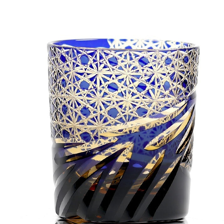 Japanisches Kristallglas im Edo-Schliff mit Asterismus-Effekt